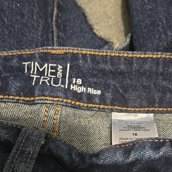 Time and Tru High Rise Dark Blue Jeans - Picture 2 of 2